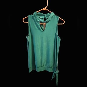 Women's Green Elegant Blouse - Size M